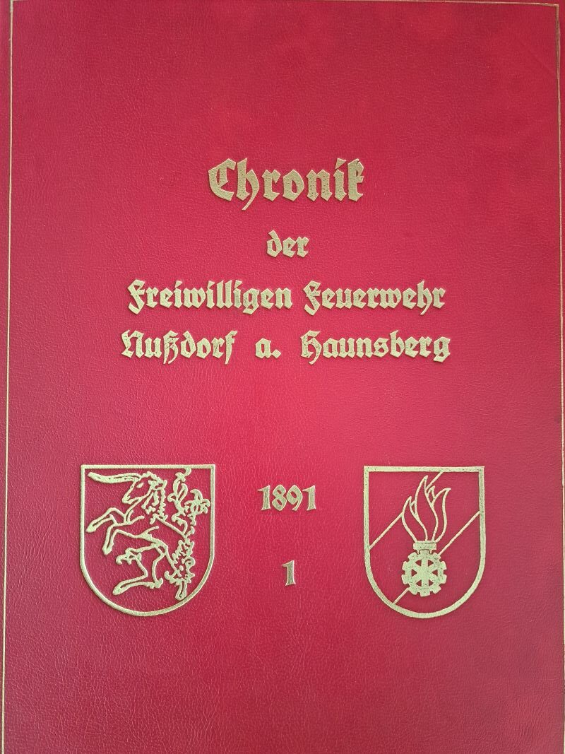 Chronikbuch 125 Jahre Freiwillige Feuerwehr Nußdorf a. H.